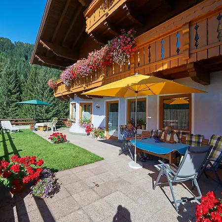 Haus Gappmaier Bed and Breakfast 3*