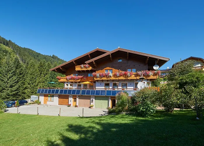 Haus Gappmaier Bed & Breakfast 3*